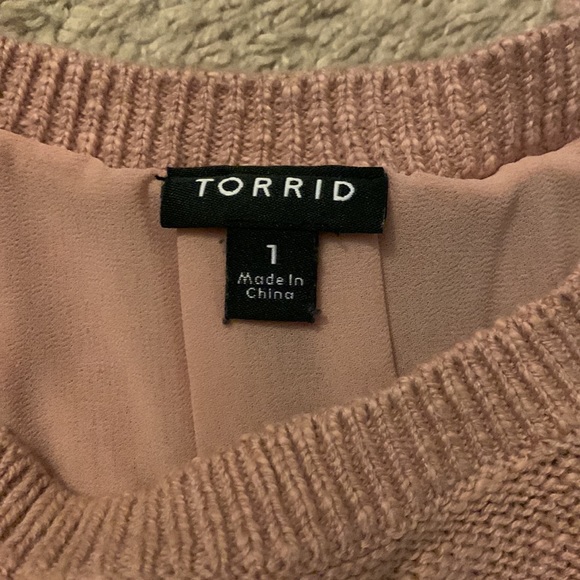 Torrid Sweater split sleeves - Picture 2 of 7